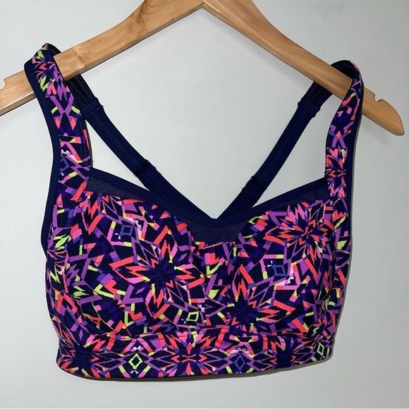 TYR Purple and Pink Patterned Bikini Top - Picture 5 of 12